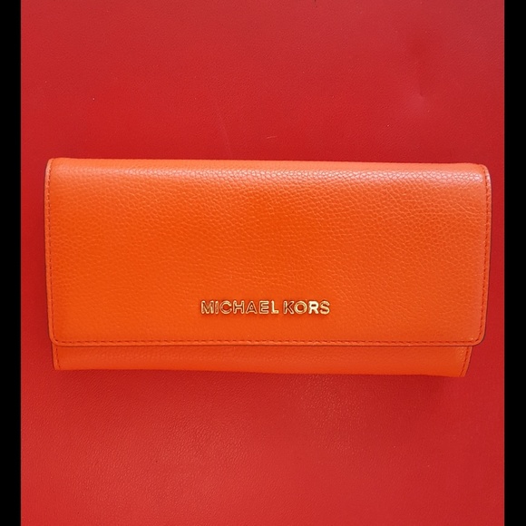 Michael Kors Handbags - TRADE 🆕️🍊